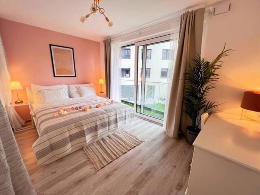 B104 - Liberty Bridge Lovely Home With Free Parking Budapest Exterior foto